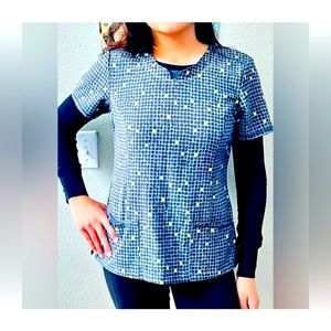 2 for $15 (bundle with other scrub) Cherokee Infinity scrub top